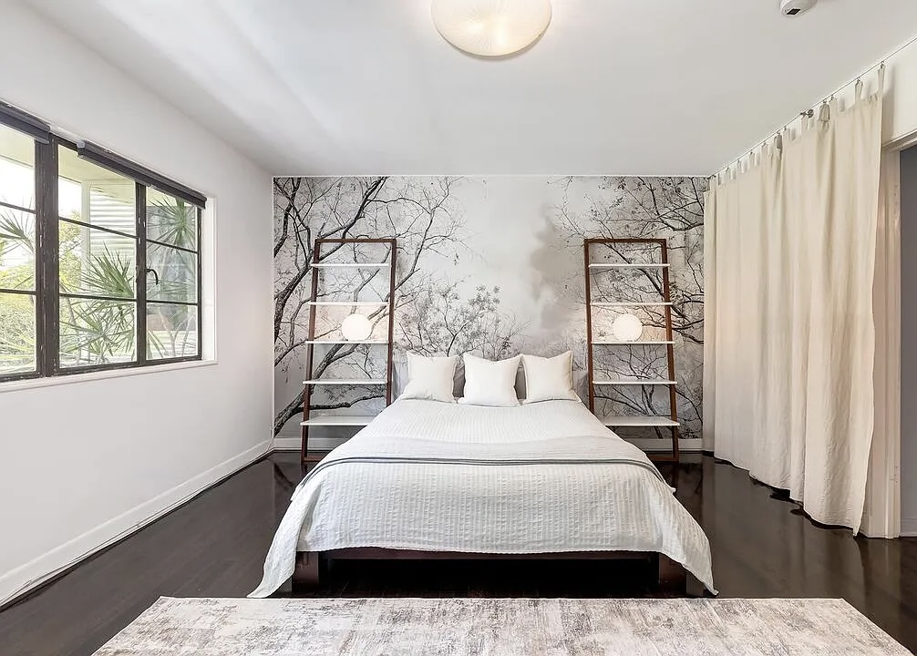 5587 1/2 Village Grn, Los Angeles, CA 90016 photo 4