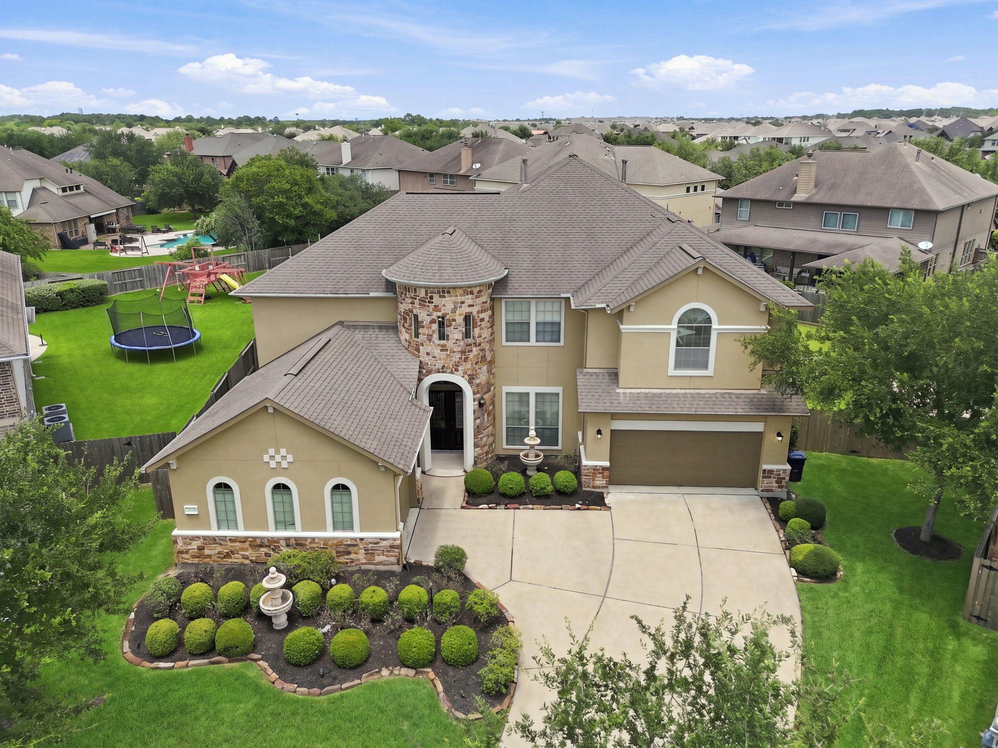 2407 Mallorca Pass, League City, TX 77573 photo 3