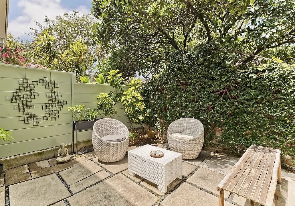 5587 1/2 Village Grn, Los Angeles, CA 90016 photo 2